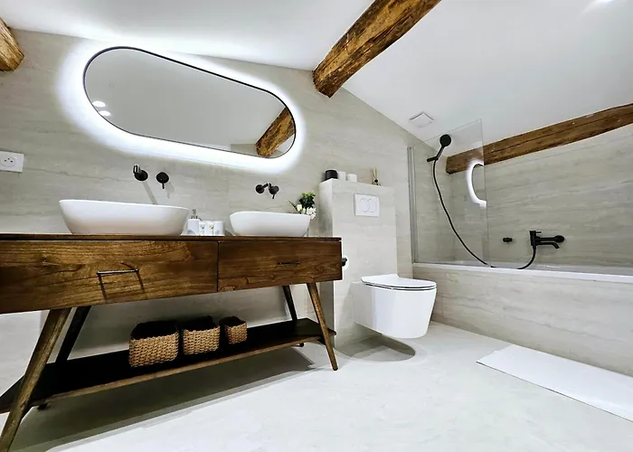 Daire Le Lacan - Proche Du Port *